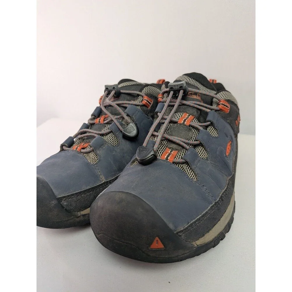 Keen Boys Sz 5 Targhee Hiking Trail Shoes Waterproof Bungee Pull Active Sneakers